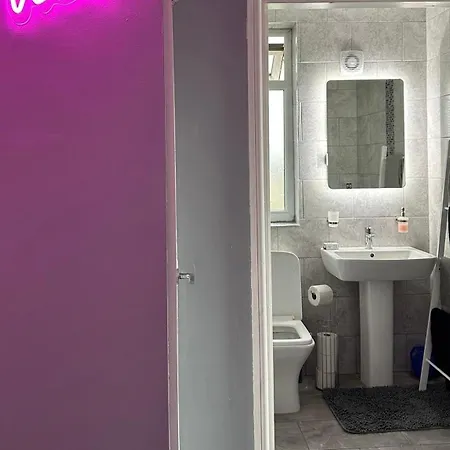 Bradford Bliss House Retreat Bradford (West Yorkshire)