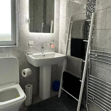 Housesleeps5-garden-parking-petsok-near Locks Casa vacanze Bradford (West Yorkshire)