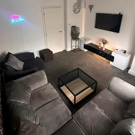 Hébergement de vacances Housesleeps5-garden-parking-petsok-near Locks Bradford (West Yorkshire)