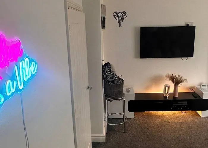 Housesleeps5-garden-parking-petsok-near Locks Hébergement de vacances Bradford (West Yorkshire)